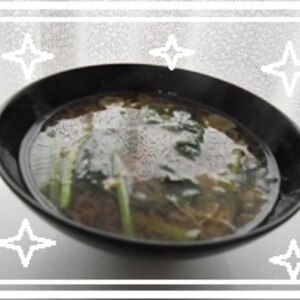 ほうれん草と豆腐のみそ汁♪